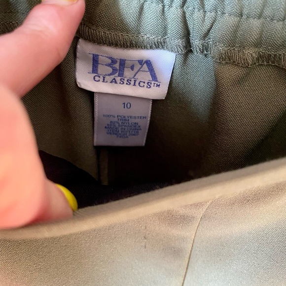 Y2K high rise sage green trousers - Picture 9 of 9